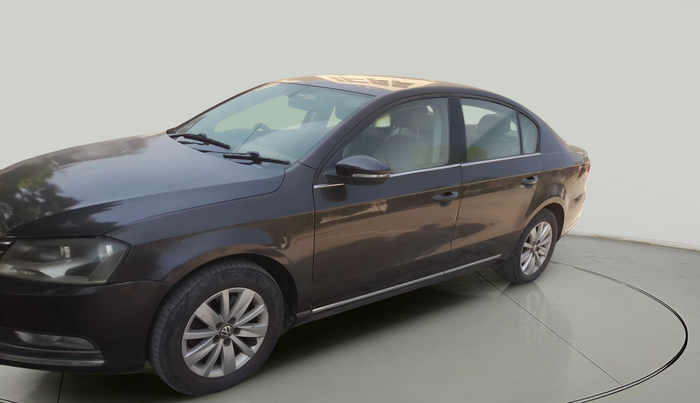 2012 Volkswagen Passat COMFORTLINE 2.0 TDI MT, Diesel, Manual, 2,06,482 km, exterior