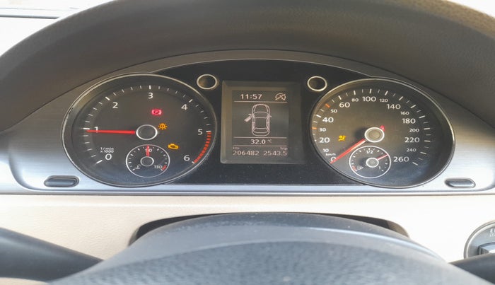 2012 Volkswagen Passat COMFORTLINE 2.0 TDI MT, Diesel, Manual, 2,06,482 km, interior