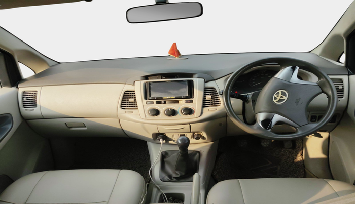 2012 Toyota Innova 2.5 G 7 STR, Diesel, Manual, 2,34,538 km, interior