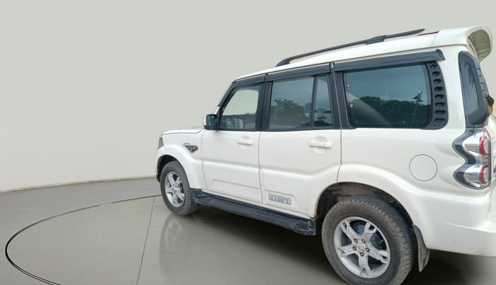 2016 Mahindra Scorpio S10 1.99, Diesel, Manual, 91,937 km, exterior