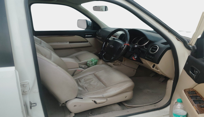 2012 Ford Endeavour 2.5L 4X2 MT, Diesel, Manual, 1,40,347 km, interior