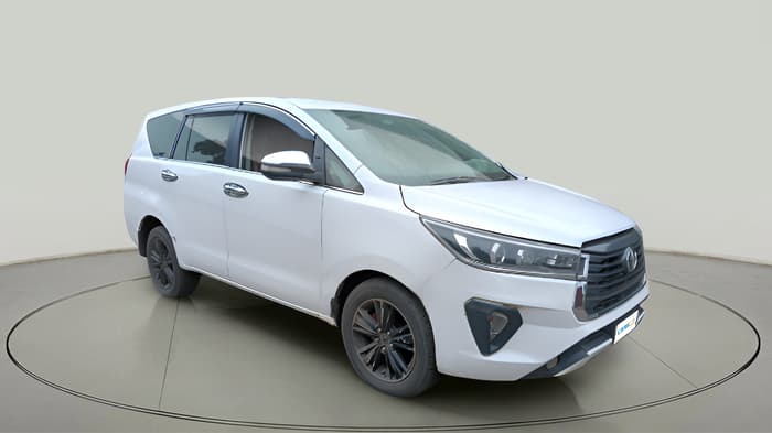 2016 Toyota Innova Crysta 2.4 VX 7 STR, Diesel, Manual, 1,40,410 km, exterior