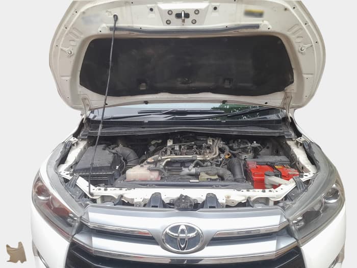2016 Toyota Innova Crysta 2.4 VX 7 STR, Diesel, Manual, 1,40,410 km, exterior