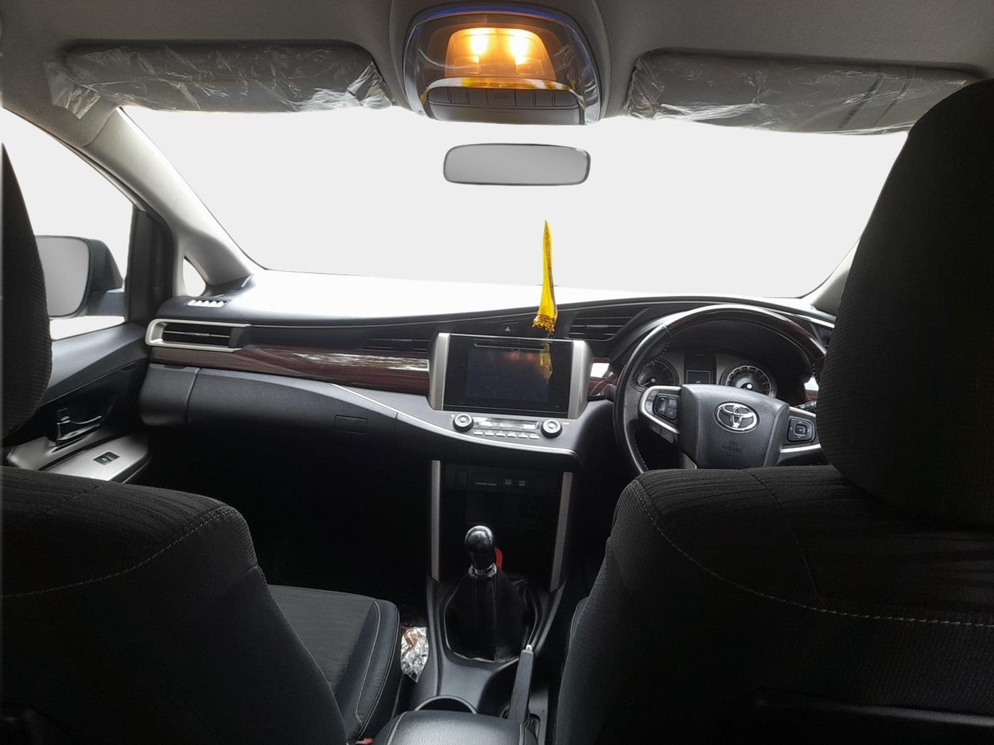 2016 Toyota Innova Crysta 2.4 VX 7 STR, Diesel, Manual, 1,40,410 km, interior