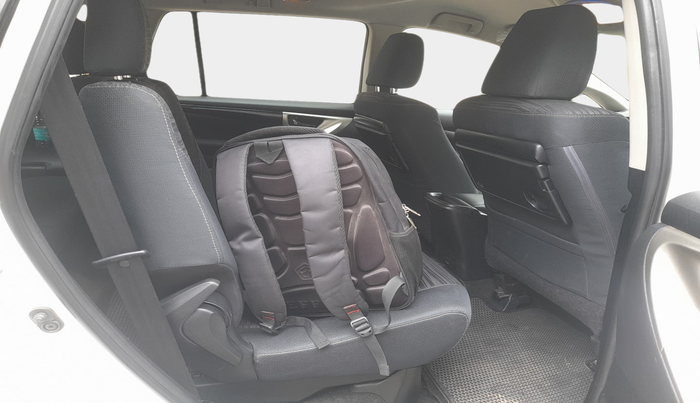 2016 Toyota Innova Crysta 2.4 VX 7 STR, Diesel, Manual, 1,40,410 km, interior