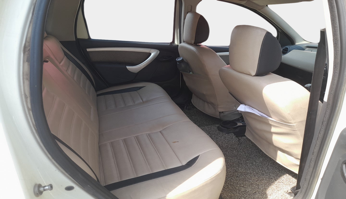 2013 Renault Duster 85 PS RXL DIESEL (OPT), Diesel, Manual, 1,28,163 km, interior