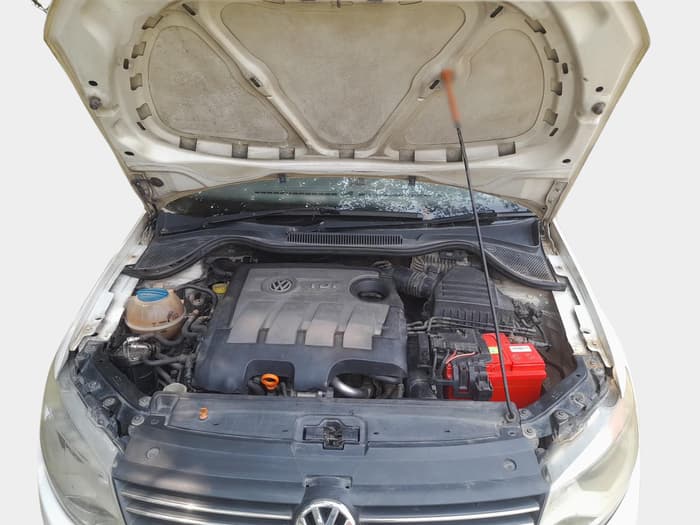 2010 Volkswagen Vento TRENDLINE DIESEL 1.6, Diesel, Manual, 1,38,340 km, exterior