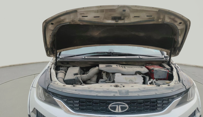 2017 Tata Hexa XT 4X2 6 STR, Diesel, Manual, 1,11,484 km, exterior