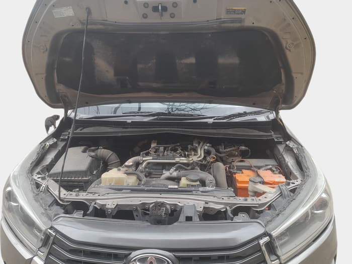2017 Toyota Innova Crysta 2.4 GX 7 STR, Diesel, Manual, 1,87,282 km, exterior