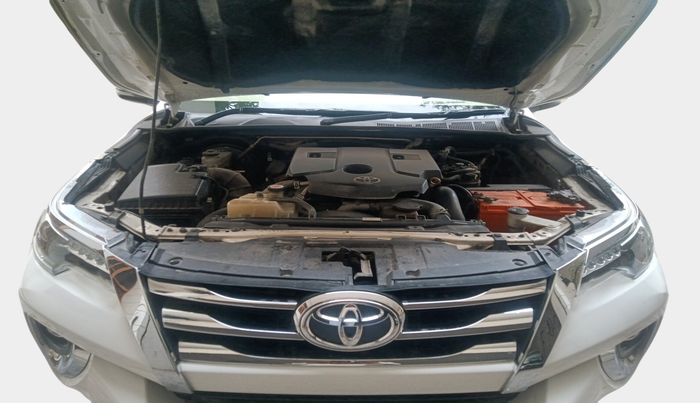 2018 Toyota Fortuner 2.8 4X2 AT, Diesel, Automatic, 2,14,329 km, exterior