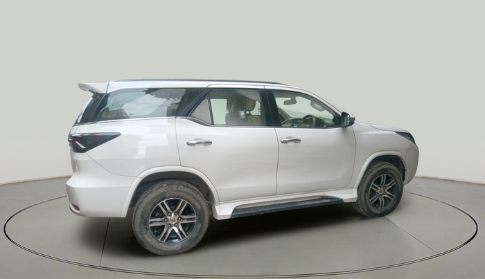 2018 Toyota Fortuner 2.8 4X2 AT, Diesel, Automatic, 2,14,329 km, exterior
