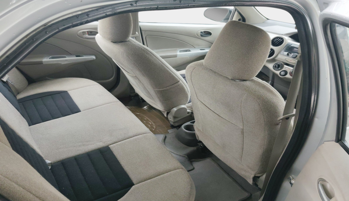 2016 Toyota Etios VD, Diesel, Manual, 4,01,926 km, interior