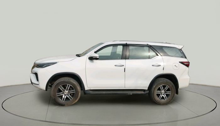 2017 Toyota Fortuner 2.8 4X2 MT, Diesel, Manual, 1,63,813 km, exterior