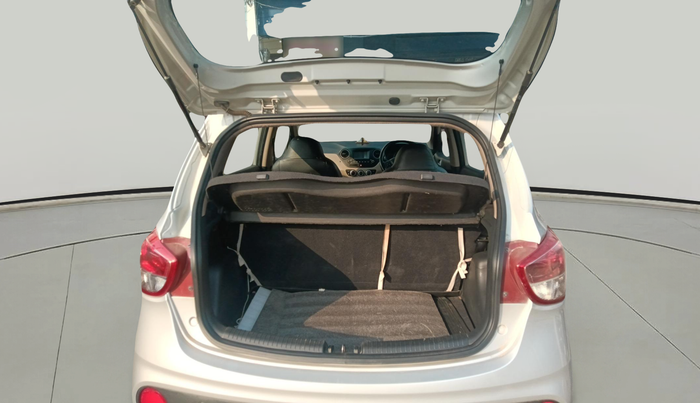 2017 Hyundai Grand i10 SPORTZ 1.2 KAPPA VTVT, Petrol, Manual, 54,298 km, exterior