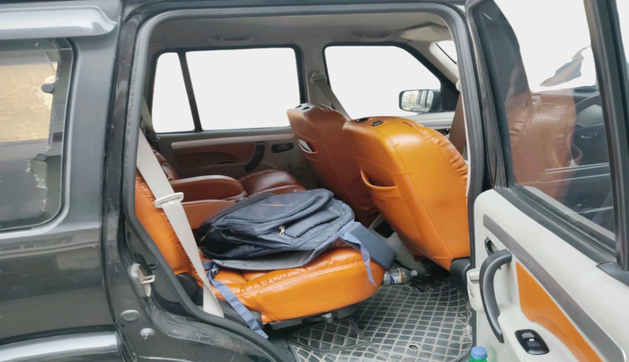 2021 Mahindra Scorpio S11 2WD, Diesel, Manual, 80,003 km, interior