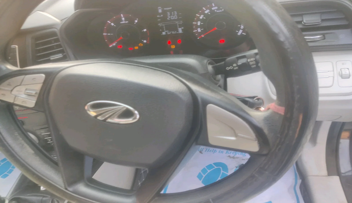 2022 Mahindra XUV300 W6 1.5 Diesel, Diesel, Manual, 62,762 km, interior