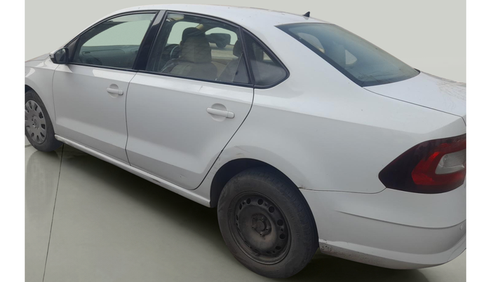 2016 Skoda Rapid 1.5 TDI CR ACTIVE, Diesel, Manual, 1,78,859 km, exterior