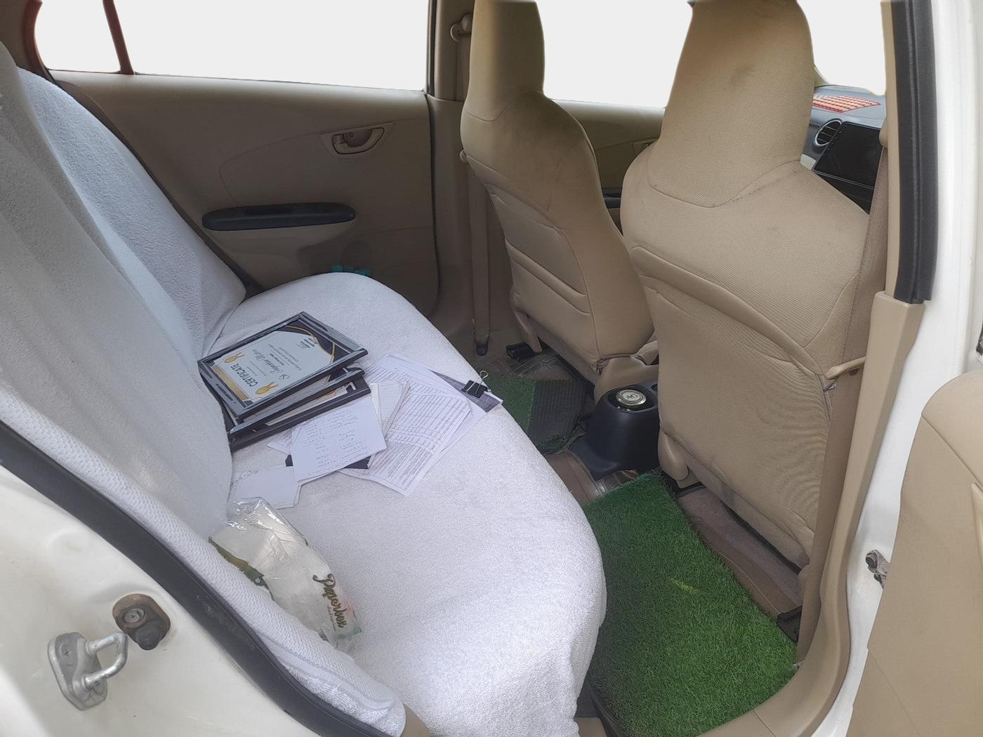 2014 Honda Amaze 1.5L I-DTEC S, Diesel, Manual, 1,20,534 km, interior