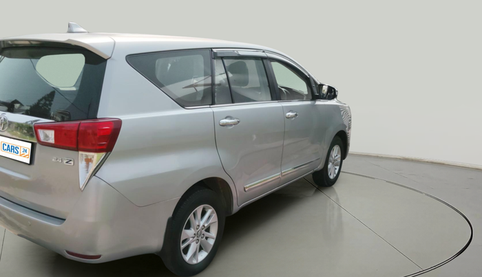2017 Toyota Innova Crysta 2.4 ZX 7 STR, Diesel, Manual, 1,52,740 km, exterior