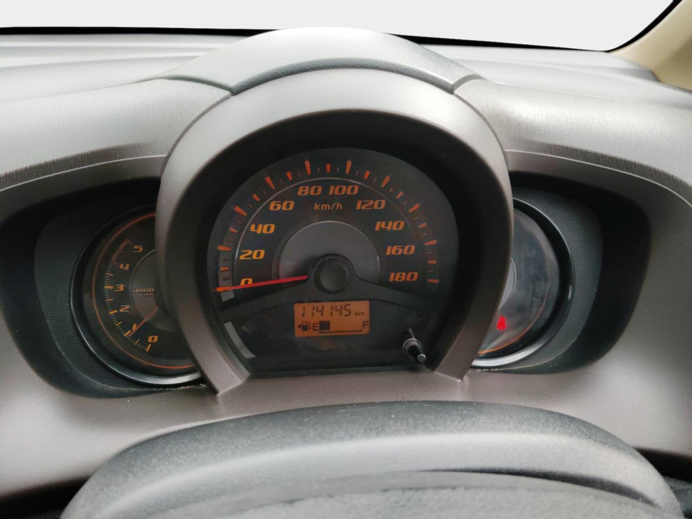 2013 Honda Amaze 1.5L I-DTEC S, Diesel, Manual, 1,14,145 km, interior