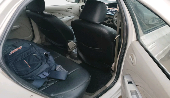 2015 Toyota Etios VD, Diesel, Manual, 99,622 km, interior