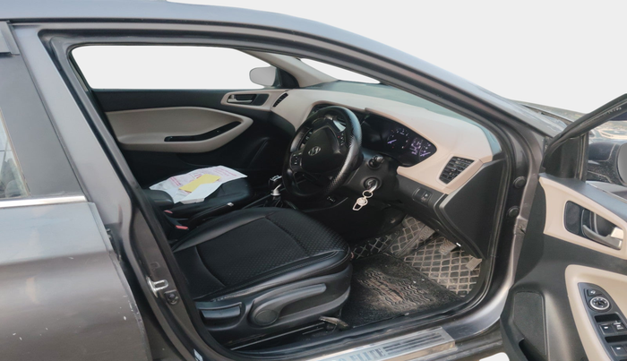 2017 Hyundai Elite i20 SPORTZ 1.4 CRDI, Diesel, Manual, 1,09,437 km, interior