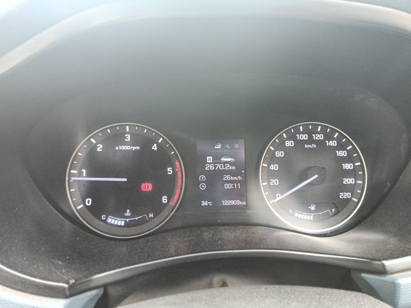 2015 Hyundai i20 Active 1.4 SX, Diesel, Manual, 1,23,000 km, interior