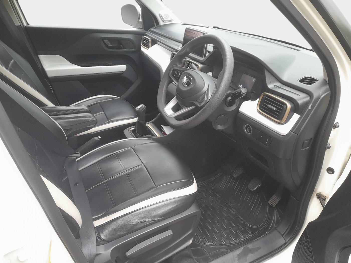 2024 Tata PUNCH ACCOMPLISHED DAZZLE SUNROOF CNG MT, Petrol, Manual, 37,183 km, interior