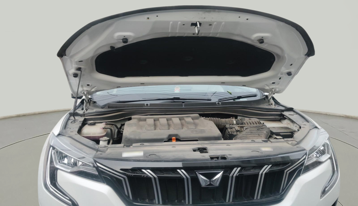 2024 Mahindra XUV700 AX 7 LUXURY P AT 7 STR, Petrol, Automatic, 8,966 km, exterior