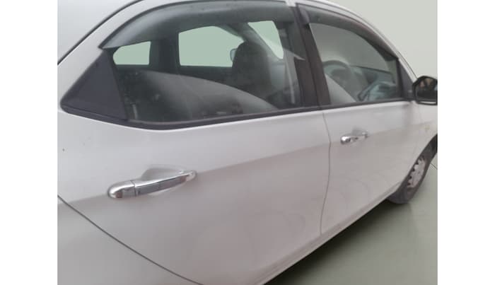 2016 Tata Tiago XM PETROL, Petrol, Manual, 33,997 km, exterior