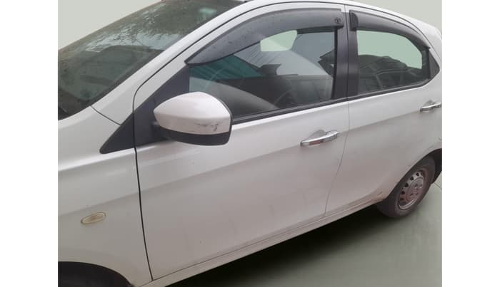 2016 Tata Tiago XM PETROL, Petrol, Manual, 33,997 km, exterior