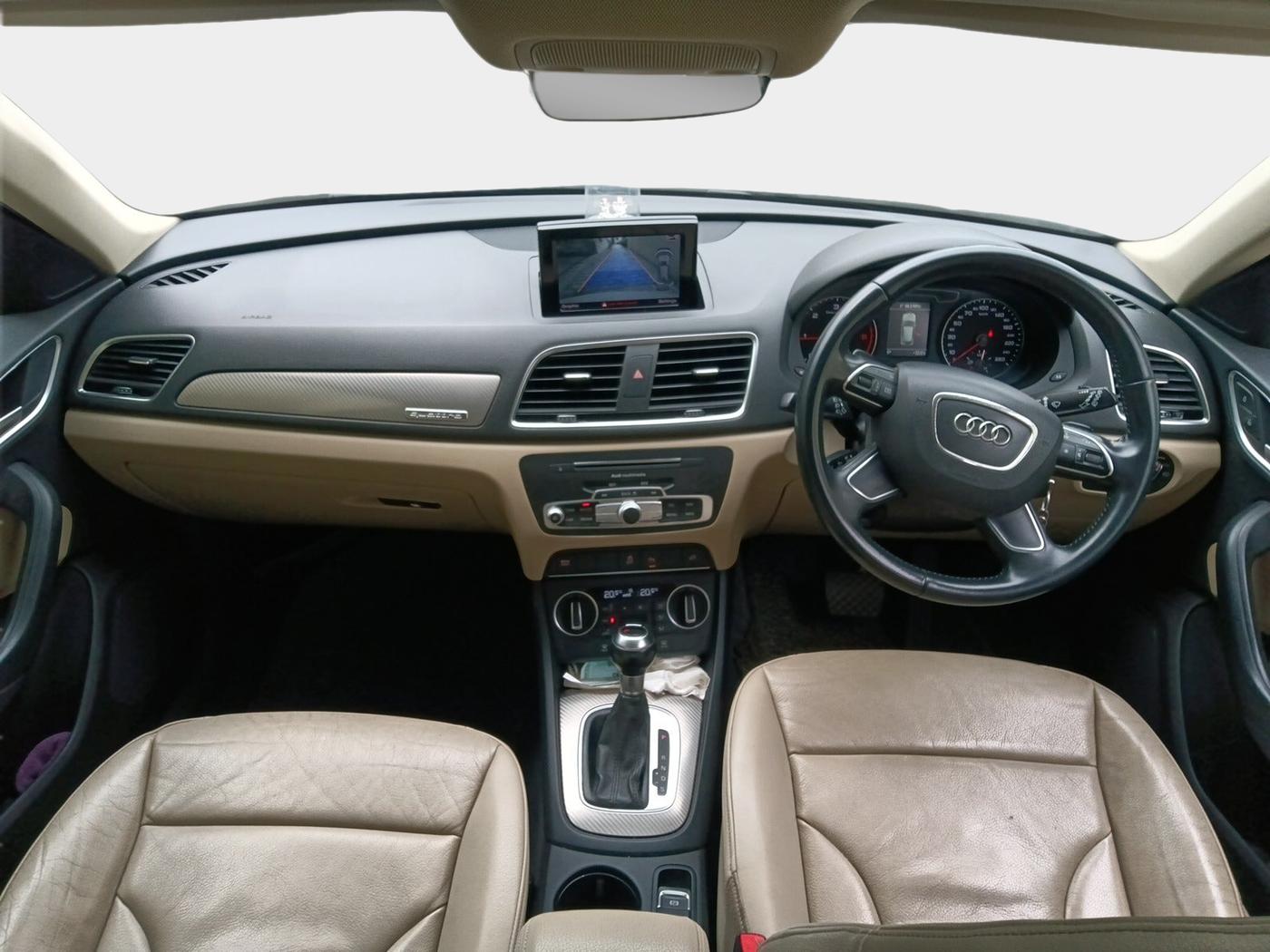2018 Audi Q3 35 TDI Quattro, Diesel, Automatic, 1,19,709 km, interior