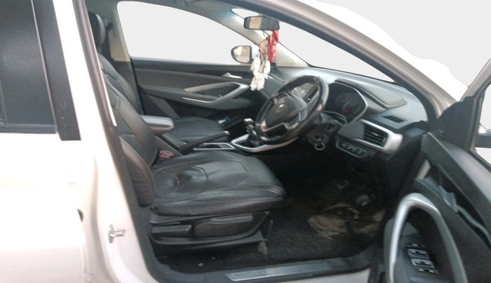 2021 MG HECTOR SUPER 2.0 DIESEL, Diesel, Manual, 1,99,323 km, interior