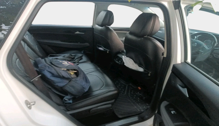 2021 MG HECTOR SUPER 2.0 DIESEL, Diesel, Manual, 1,99,323 km, interior