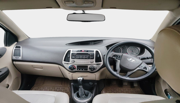 2013 Hyundai i20 SPORTZ 1.4 CRDI, Diesel, Manual, 1,37,917 km, interior