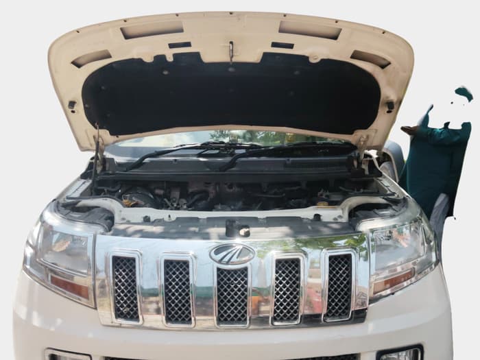 2015 Mahindra TUV300 T8, Diesel, Manual, 85,953 km, exterior