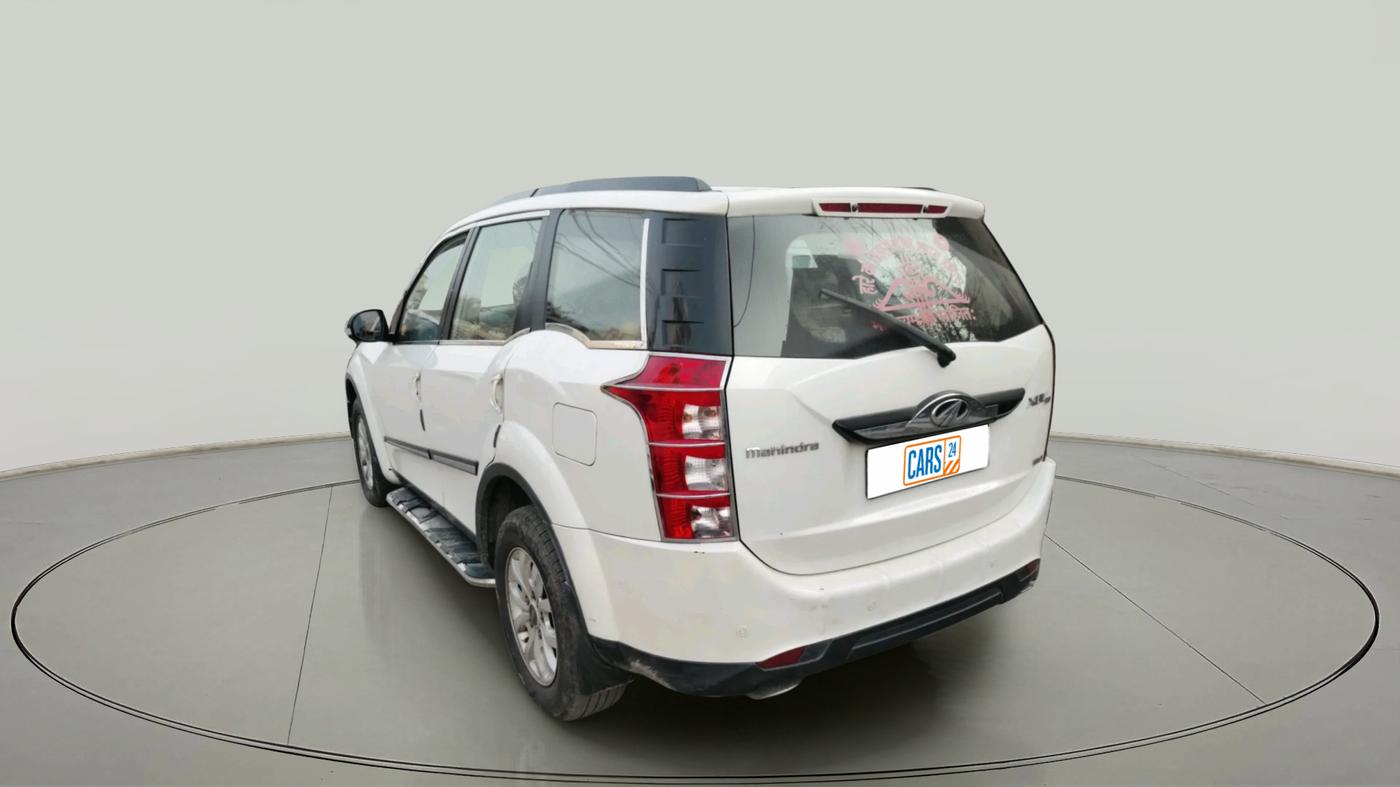 2017 Mahindra XUV500 W10, Diesel, Manual, 1,48,410 km, exterior