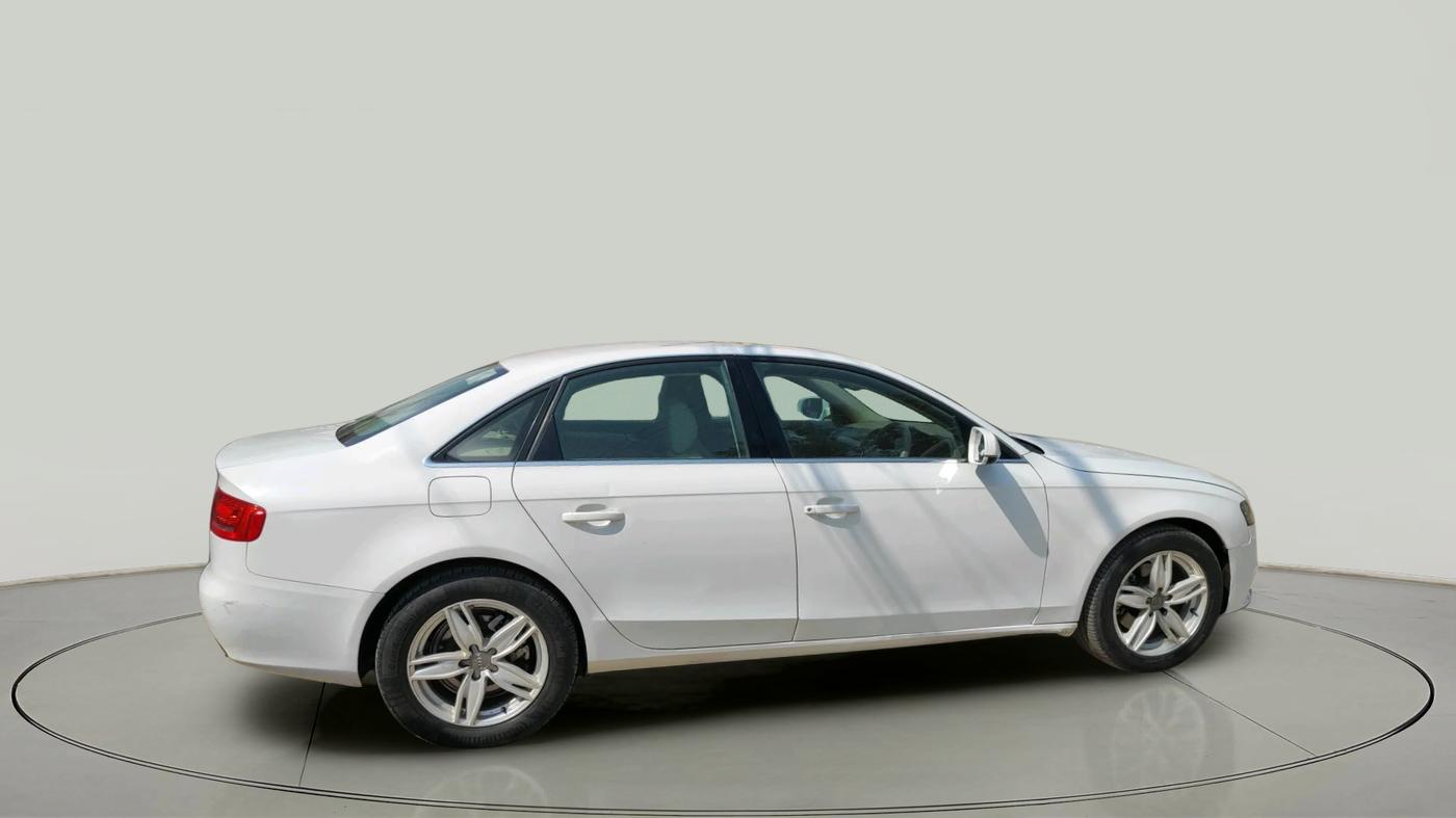 2011 Audi A4 2.0 TDI, Diesel, Automatic, 95,945 km, exterior