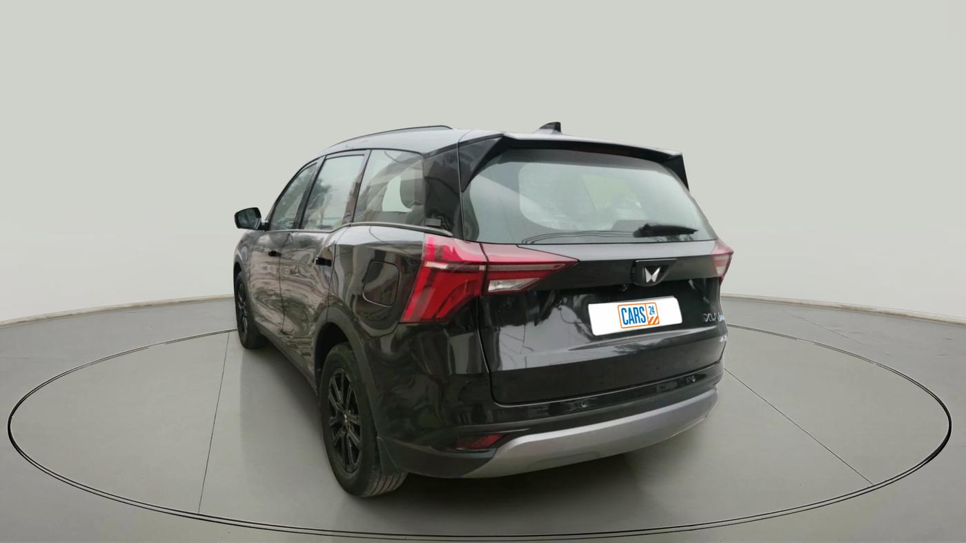 2024 Mahindra XUV700 AX 7 LUXURY P AT 7 STR, Petrol, Automatic, 11,175 km, exterior