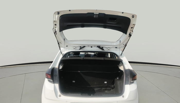 2022 Tata ALTROZ XZA PLUS, Petrol, Automatic, 22,000 km, exterior