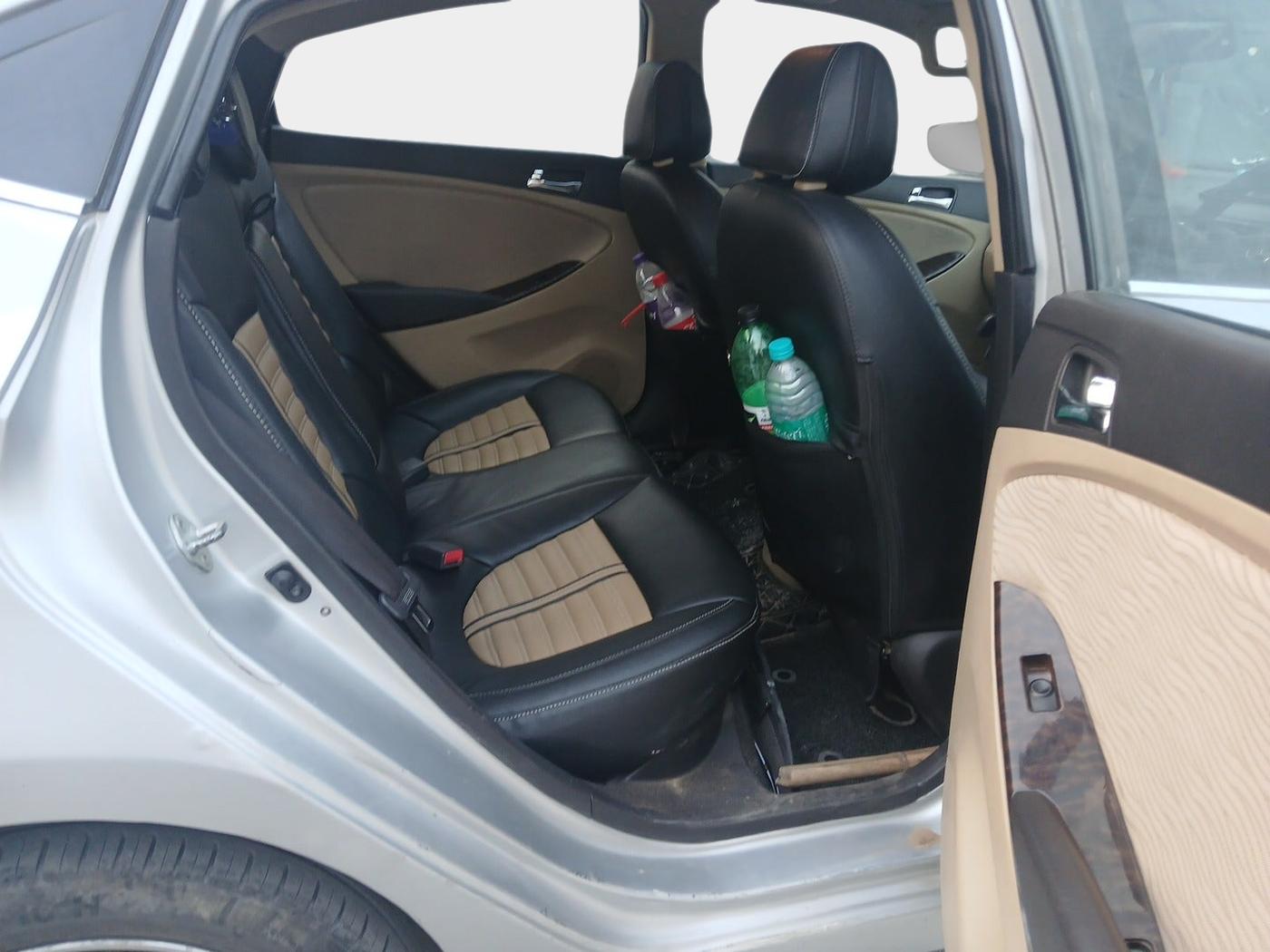 2013 Hyundai Verna FLUIDIC 1.6 CRDI SX, Diesel, Manual, 1,19,360 km, interior