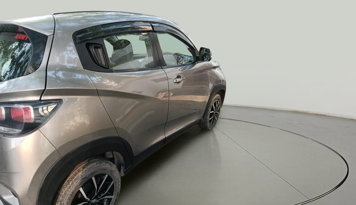 2017 Mahindra KUV 100 NXT K8 P 6 STR, Petrol, Manual, 24,086 km, exterior