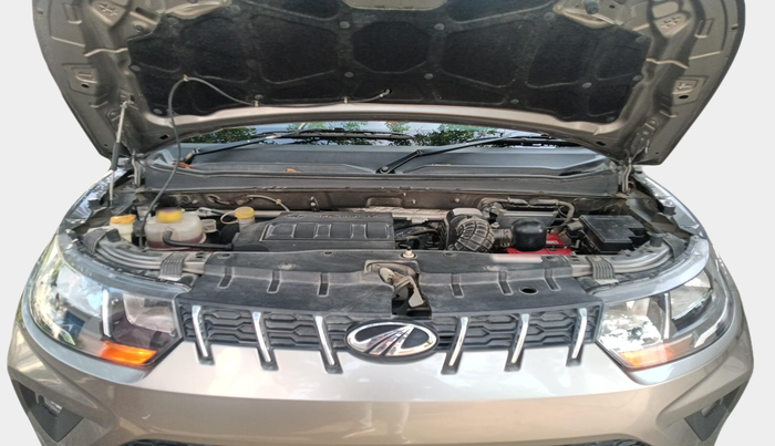 2017 Mahindra KUV 100 NXT K8 P 6 STR, Petrol, Manual, 24,086 km, exterior