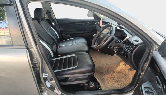 2017 Mahindra KUV 100 NXT K8 P 6 STR, Petrol, Manual, 24,086 km, interior