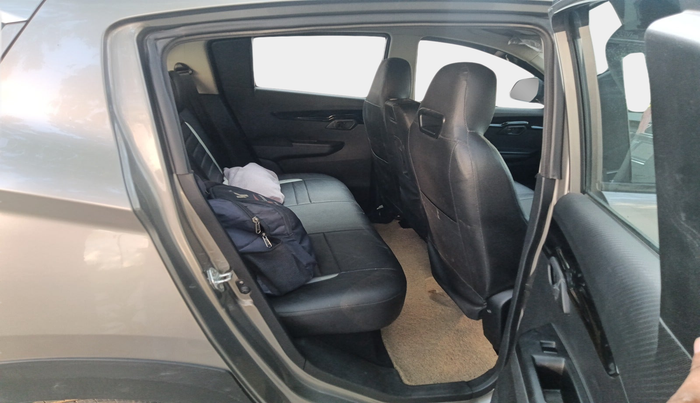 2017 Mahindra KUV 100 NXT K8 P 6 STR, Petrol, Manual, 24,086 km, interior