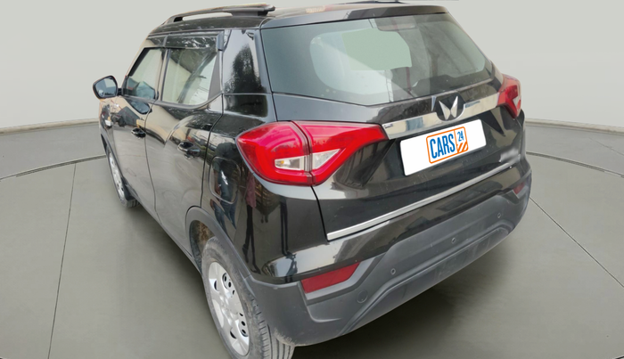 2024 Mahindra XUV300 W4 1.2 PETROL, Petrol, Manual, 13,903 km, exterior