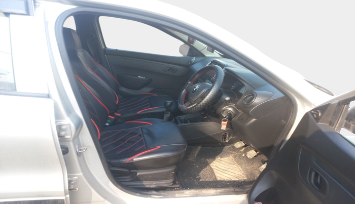 2024 Renault Kwid RXL(O) 1.0L, Petrol, Manual, 19,584 km, interior