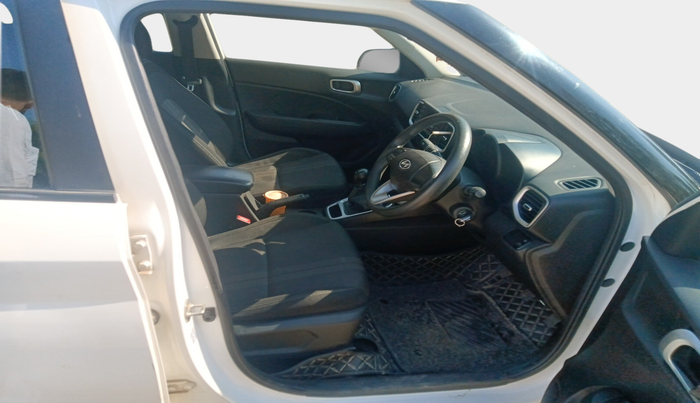 2021 Hyundai VENUE S 1.2, Petrol, Manual, 33,366 km, interior