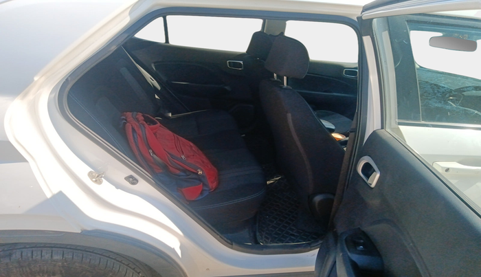 2021 Hyundai VENUE S 1.2, Petrol, Manual, 33,366 km, interior