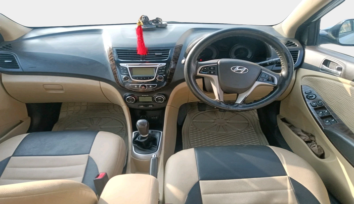 2013 Hyundai Verna FLUIDIC 1.6 CRDI SX, Diesel, Manual, 1,36,906 km, interior